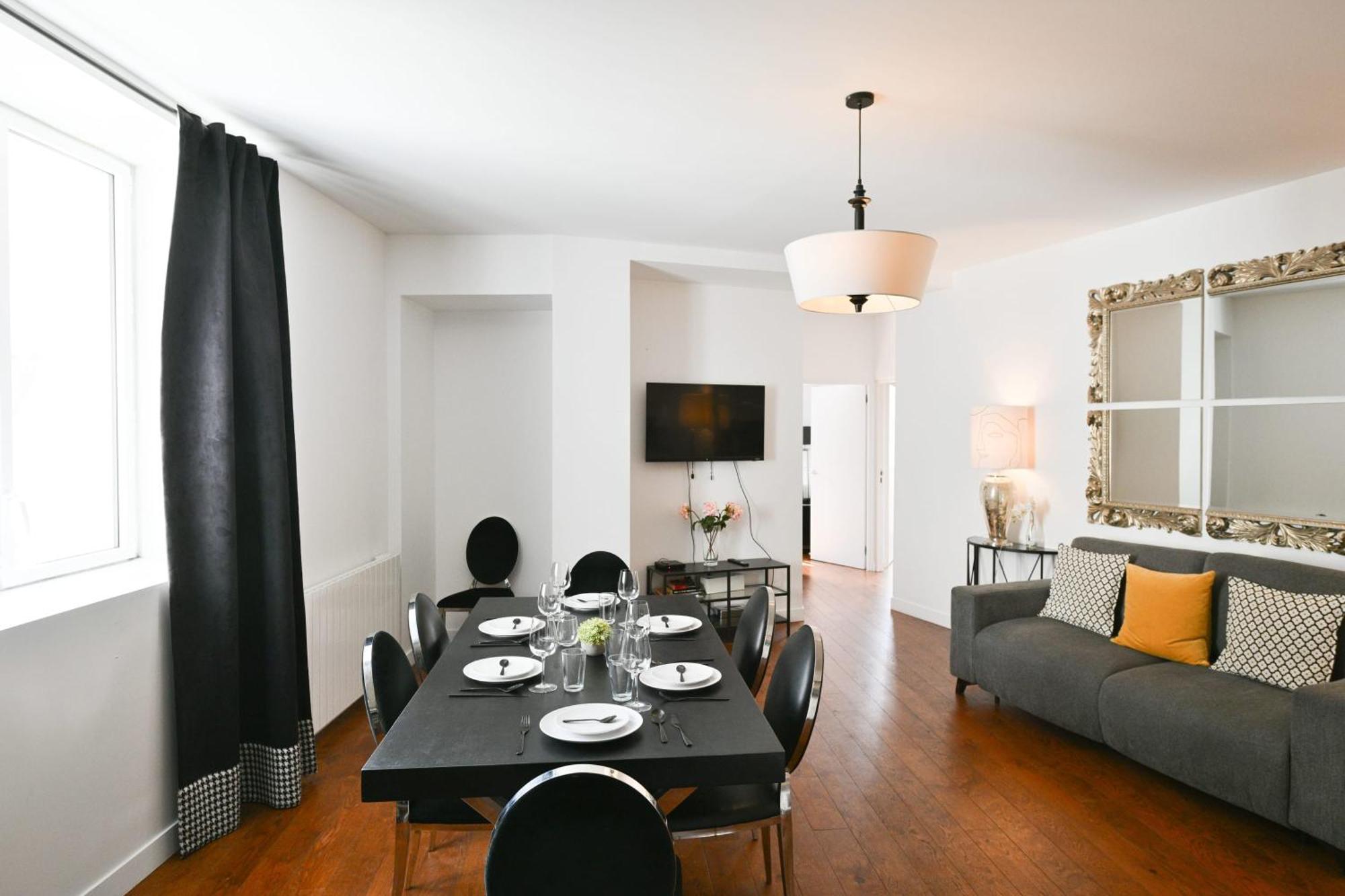 Huge And Bright 4bd For 10 Guests Sacre-coeur Apartment Paris